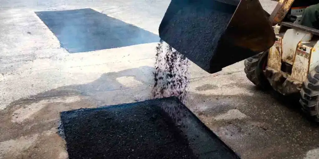 Baigiamojo asfalto sluoksnio klojimas